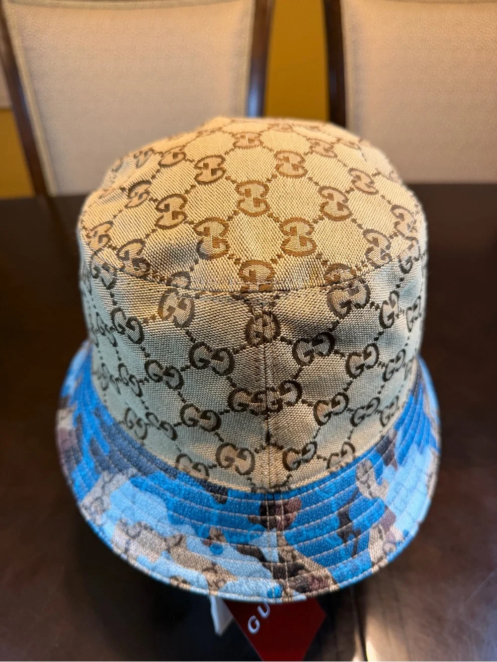 New Authentic Gucci GG Supreme Logo Blue Camo Bucket Hat Tan Blue Size M